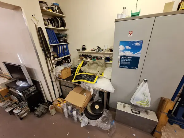 Offices and workshop before a commercial clearance