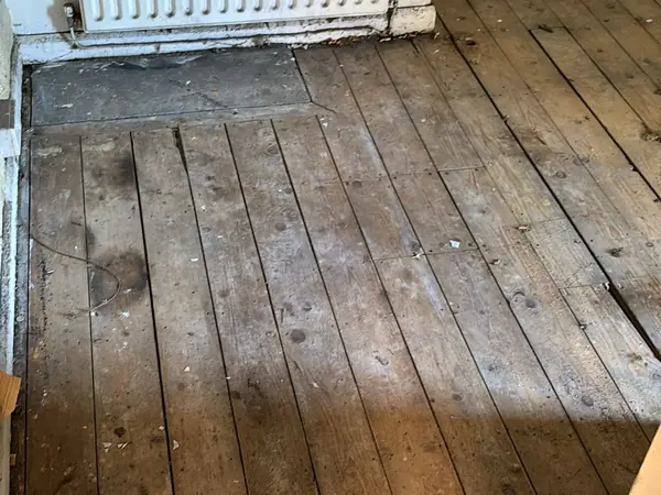 The same rooms emptied down to the floor