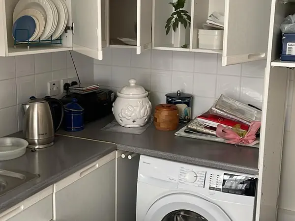 Furnished house before a probate clearance