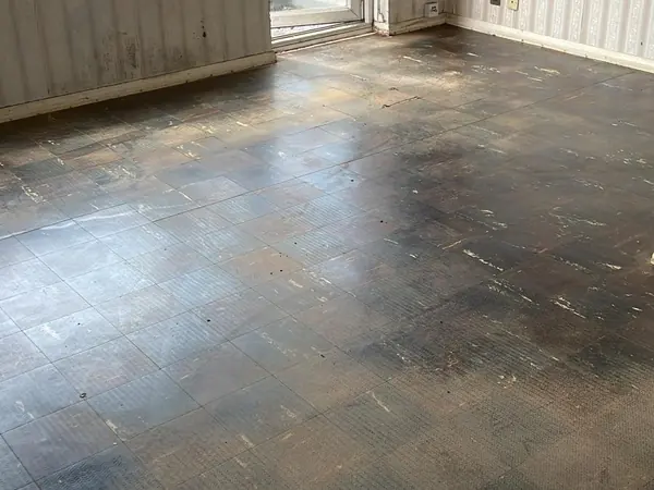 The same flat emptied and swept