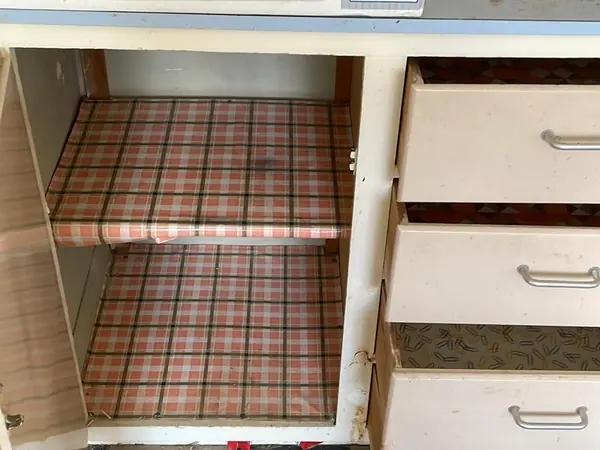 The same flat emptied and swept